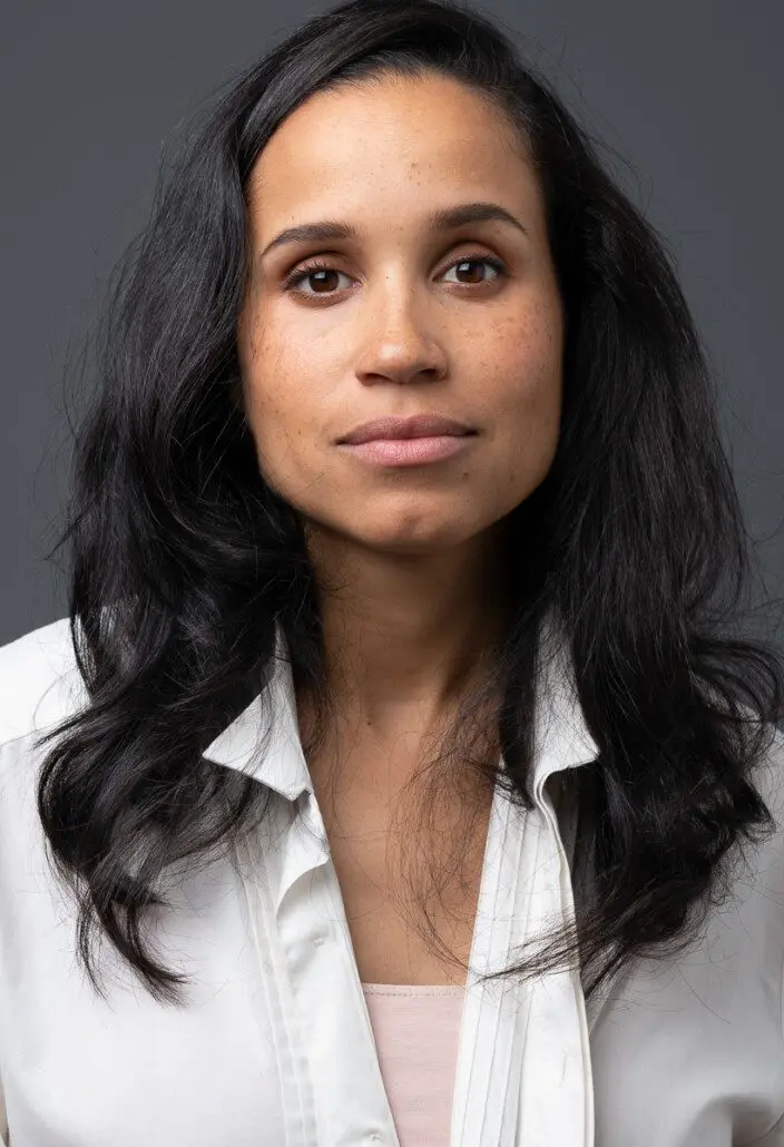 Sanna Gibbs - G Actors Agency