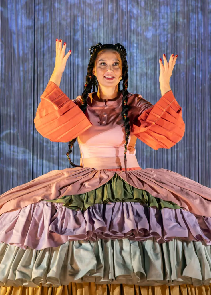 From the play "När Zinat kom till bygden"