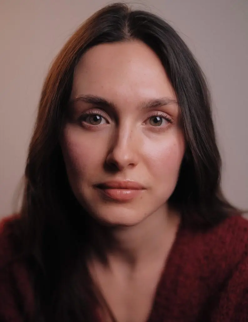 Annika Larsell Close-up