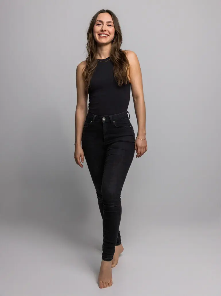 Annika Larsell Whole Body